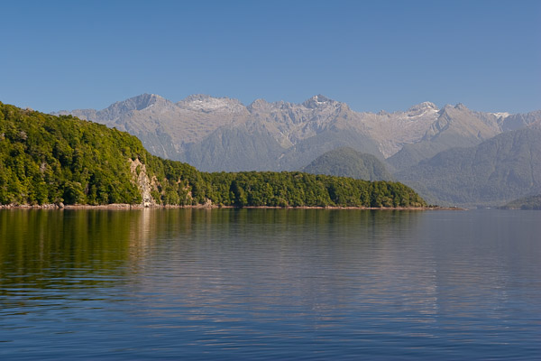 Lake Manapouri Lake Manapouri